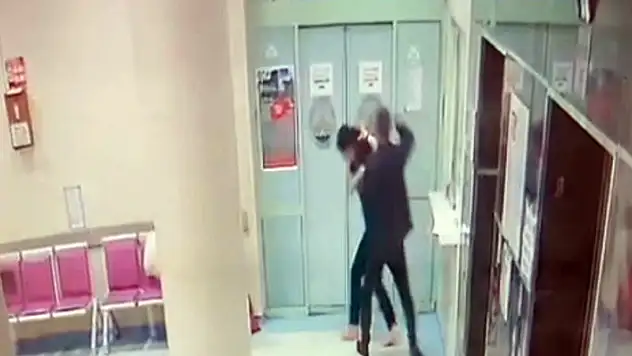 Edirne'de doktoru darbeden sanığa 'iyi hal' indirimi ile 2 yıl 1 ay hapis cezası verildi
