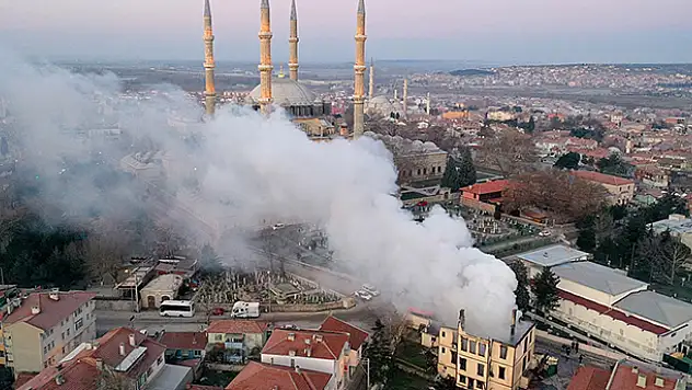 Edirne Müftülüğü binası yangında kullanılamaz hale geldi