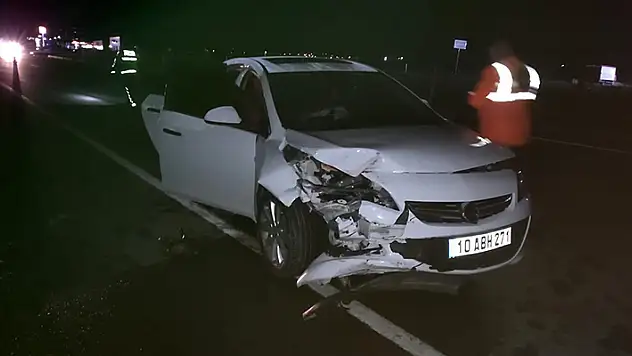 Edirne'de iki otomobil çarpıştı: 1 ölü, 1 yaralı
