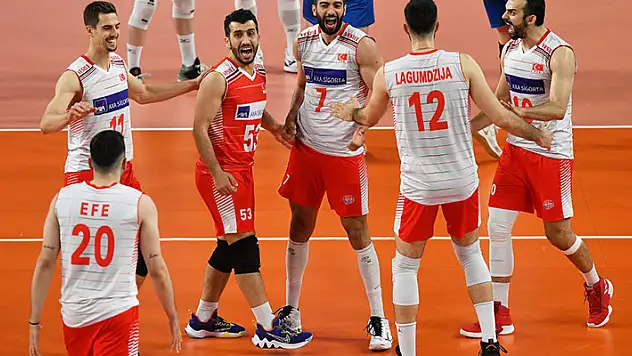 Efeler'in rakibi Katar oldu
