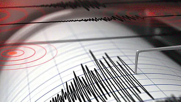 Ege beşik gibi sallanıyor: 35 deprem!