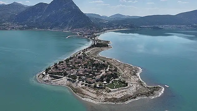 Eğirdir Gölü'ne can suyu verecek proje için imzalar atıldı