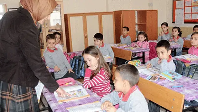Eğitimde devrim gibi adım! Müfredat değişiyor