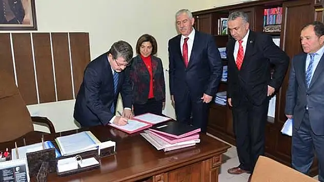 Eğitime hayırsever katkısı