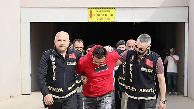 Eğlence mekanına saldırıda 10 gözaltı Adana'dan Antalya'ya gelmişler
