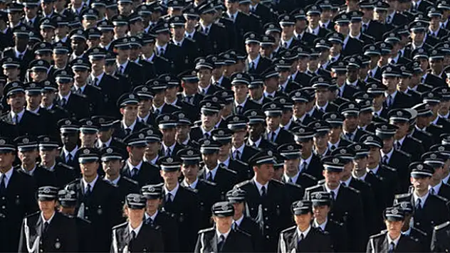 EGM açıkladı: 10 bin polis memuru alınacak!.