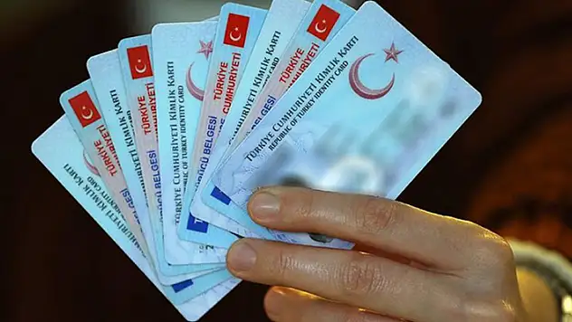 Ehliyet sahipleri dikkat! Nüfus ve Vatandaşlık İşleri Genel Müdürlüğünden uyarı geldi
