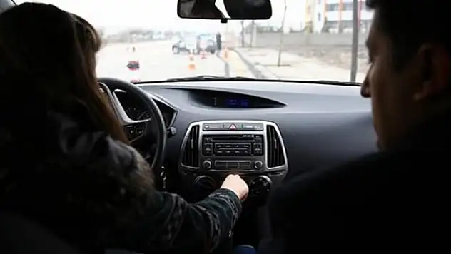 Ehliyeti olup da araba kullanamayanlar dikkat!