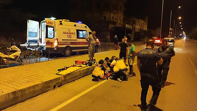 Ehliyetsiz alkollü sürücünün motor üzerindeki akrobasi hareketleri hastanede bitti
