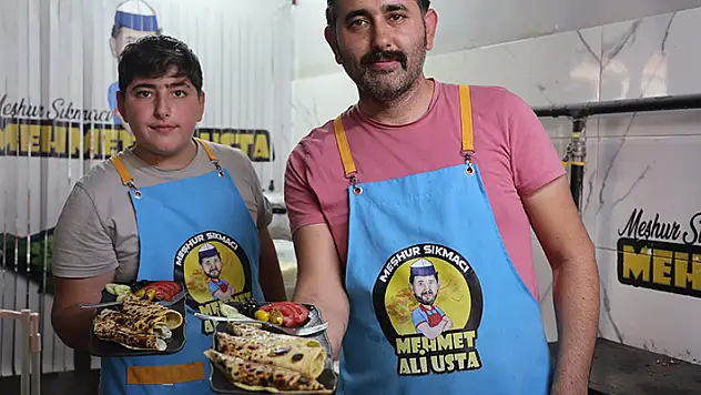 Ek iş olarak başladı! Konya'da çeşit çeşit sıkma yapan erkek usta şaşırtıyor

