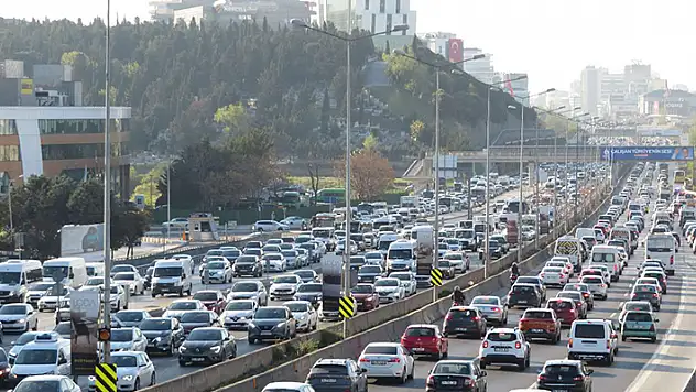 Ek motorlu taşıtlar vergisi 2 taksitte ödenecek! İlk taksit ağustosta