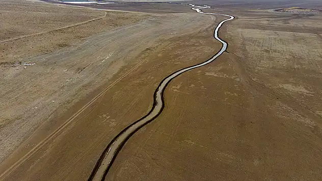 Ekilen tohumlar çimlenmedi! Konya çiftçisi kar ve sağanak yağışları bekliyor
