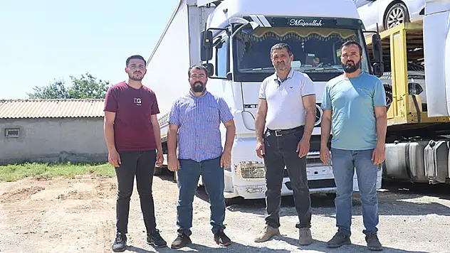 Ekmek parası için çıktıkları 14 günlük yolda tırlarını Çin mafyasına kaptırdılar