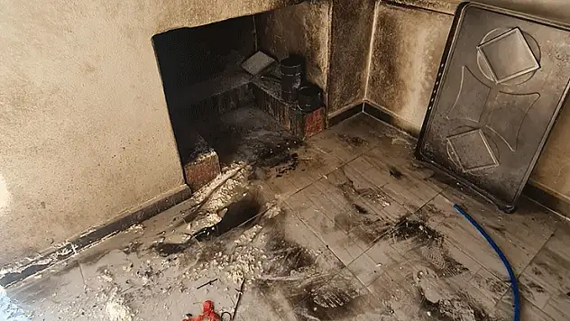Ekmek pişirirken benzin bidonu patladı: 6 yaralı