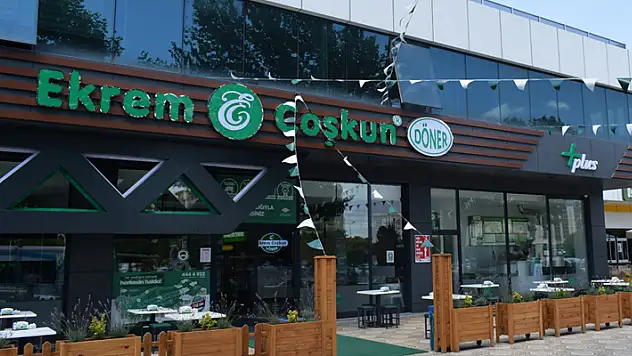 Ekrem Coşkun Döner + Plus hizmete açıldı