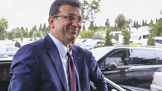 Ekrem İmamoğlu mazbatasını aldı!