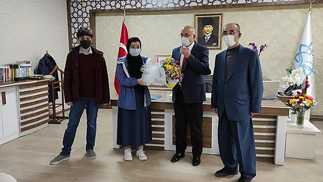 EL-BİR Yardımlaşma ve Dayanışma Derneğinden Milli Eğitim Müdürü Büyük'e ziyaret