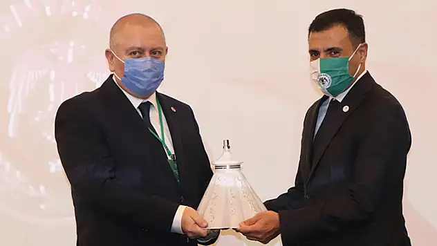 El ele verip, bir olacağız
