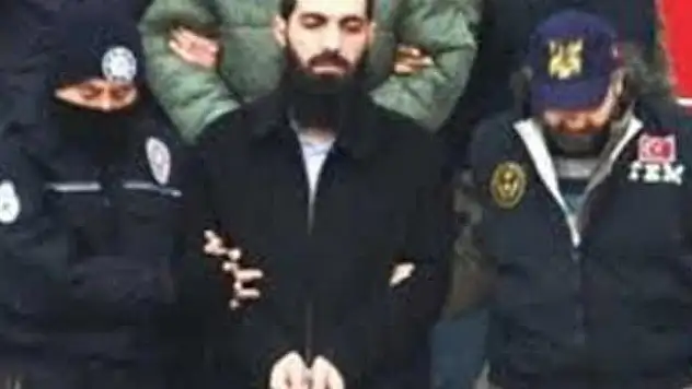 El Kaide yöneticisi olduğu iddia edilen şahıs gözaltında