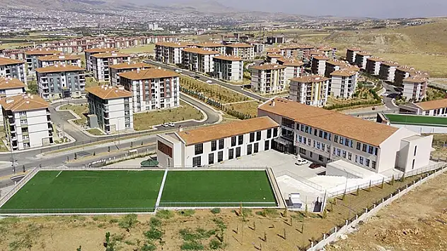 Elazığ'da depreme dayanıklı modern okullarda ders zili 11 Eylül'de çalacak
