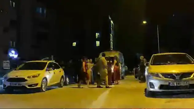 Elazığ'da düğün salonunda gelin- damat tarafı kavga etti: 3 yaralı
