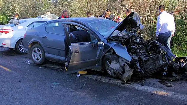 Elazığ'da trafik kazası: 2 ölü, 4 yaralı
