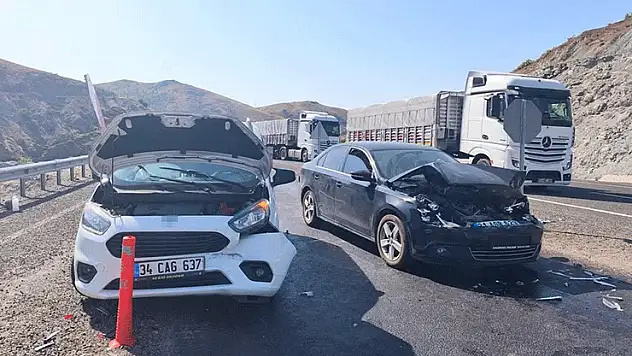 Elazığ zincirleme trafik kazası: 1 yaralı