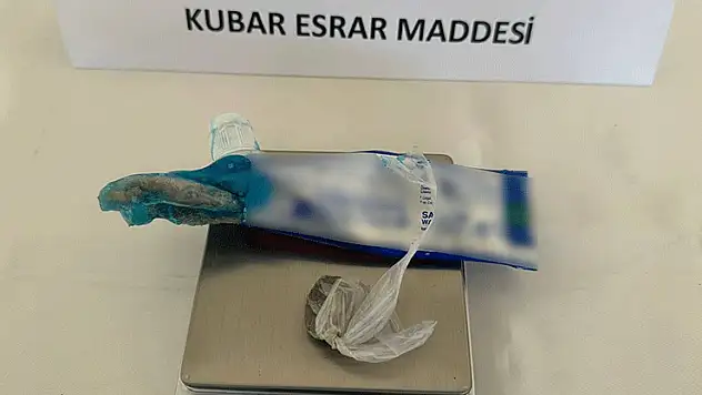 Elazığ'da diş macunu tüpünden esrar çıktı