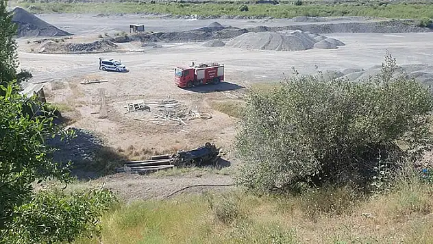 Elazığ'da otomobil, şarampole yuvarlandı: 1 ölü, 6 yaralı
