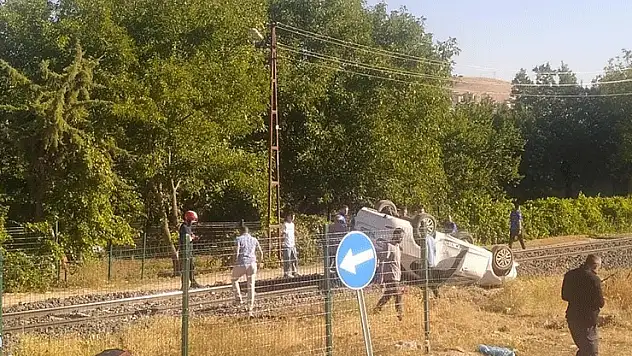 Elazığ'da otomobil takla attı: 1 yaralı