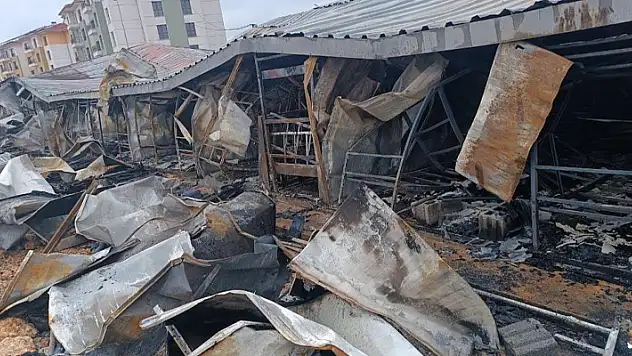 Elektrikli ısıtıcı devrildi, akıma kapılan işçi hayatını kaybetti
