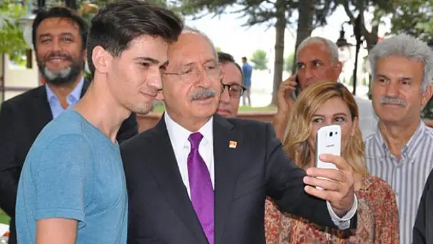Elleri tireyince Kılıçdaroğlu çekti
