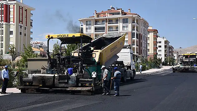 Elmalı Hamdi Hoca Caddesi yenilendi