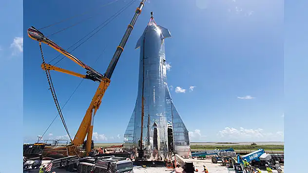 Elon Musk, Mars'ı Kolonileştirmeyi Hedeflediği Yeni Uzay Araçlarını Bugün Tanıtacak