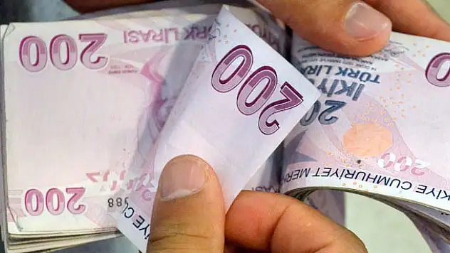 Emekli maaşına yüzde 15 zam!