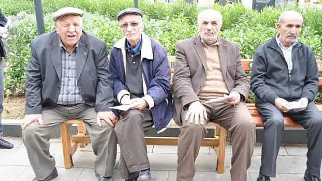 Emekli maaşını 300 lira artırmanın formülü