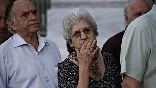Emekli maaşlarından 100 TL kesilecek mi? SGK açıkladı