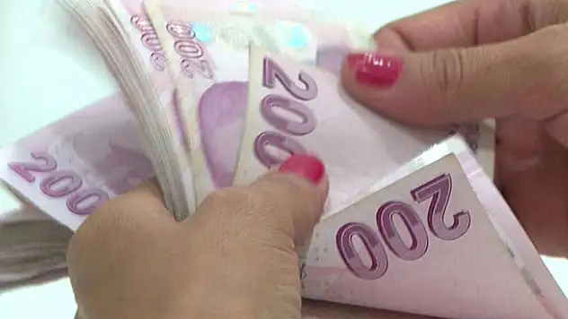 Emekli olamayana toplu para
