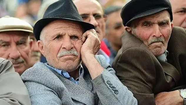 Emekli olmak isteyen milyonlara kötü haber! Meclis'e sunuldu...
