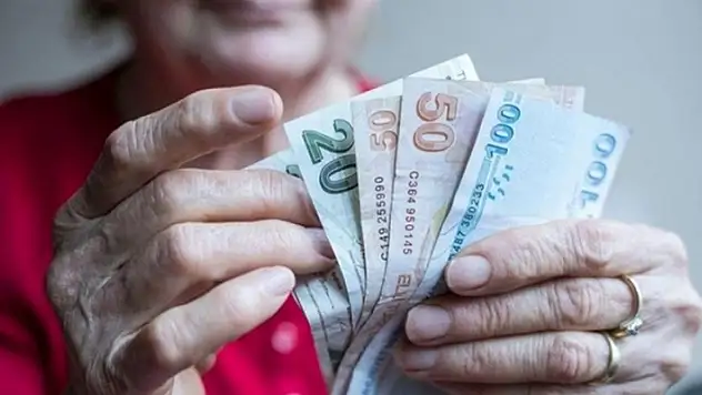 Emekli ve memur maaş zamları Meclis'te! Bayrama yetişecek mi?
