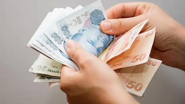 Emekli ve memura ek zam Resmi Gazete'de