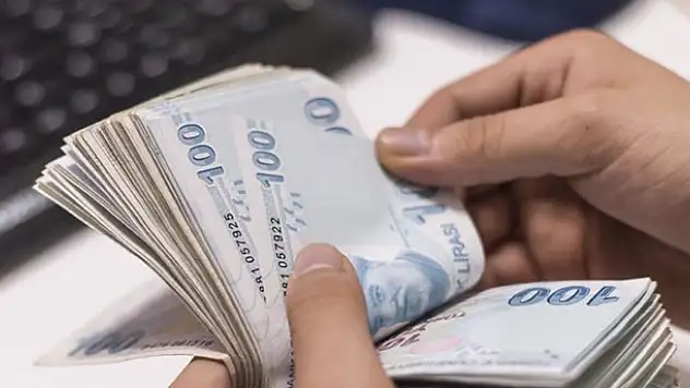 Emekliler bunu bekliyordu! Maaş farkı ödemesi başladı