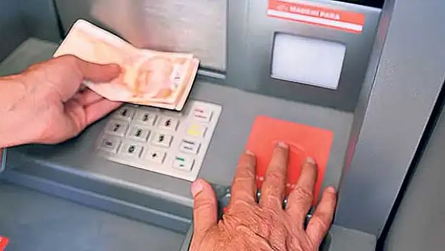 Emekliler maaşlarını Kurban Bayramı öncesi alacak