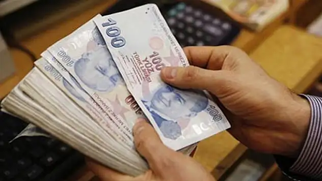 Emekliler yüzde 4.73 zamlı maaşlarını almaya başladı
