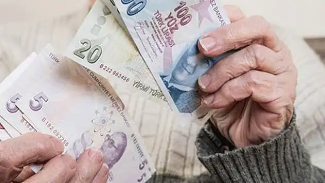 Emeklilere 10 maaş faizsiz kredi verilebilecek