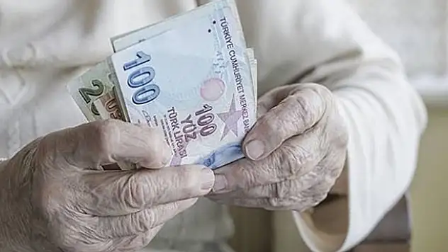 Emeklilere 1200 lira promosyon müjdesi!