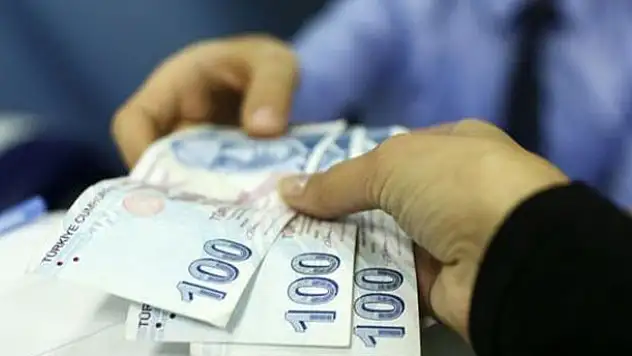 Emeklilere bayram ikramiyesi