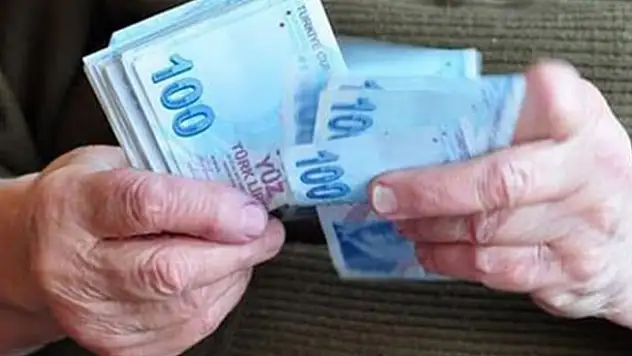 Emeklilere çifte zam yolda! Bin liranın altında maaş kalmayacak