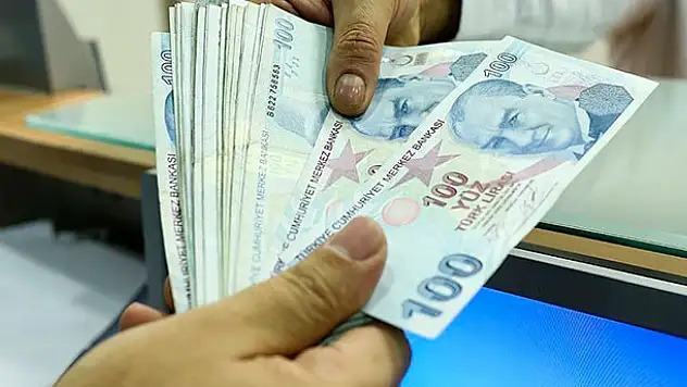 Emeklilere Ramazan Bayramı ikramiyeleri erken ödenecek