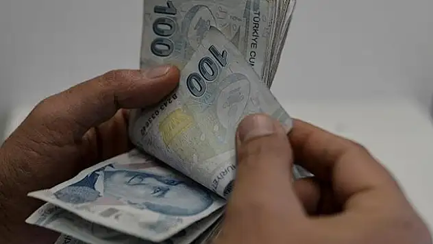 Emeklilerin Ramazan Bayramı ikramiyeleri ödenmeye başladı